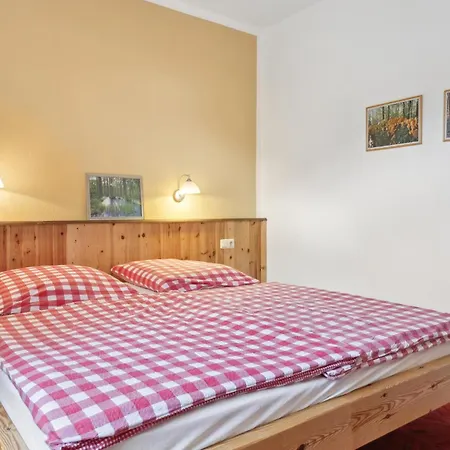 1 Bedroom Cozy In Moenchgut Apartment *