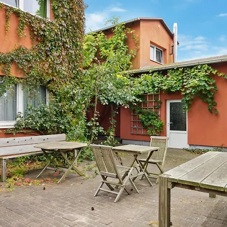 1 Bedroom Cozy In Moenchgut Thiessow