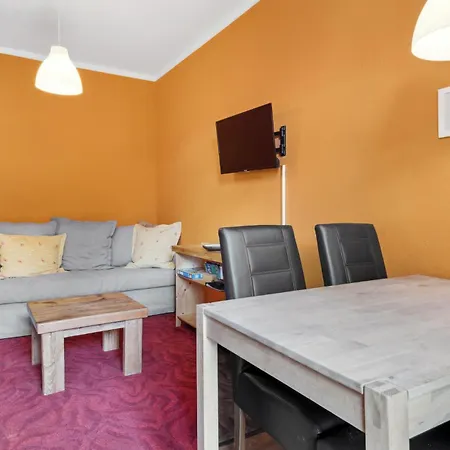 1 Bedroom Cozy In Moenchgut Apartment *