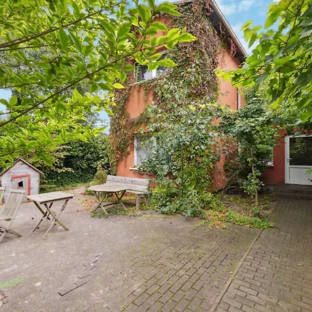 Apartment 1 Bedroom Cozy In Moenchgut