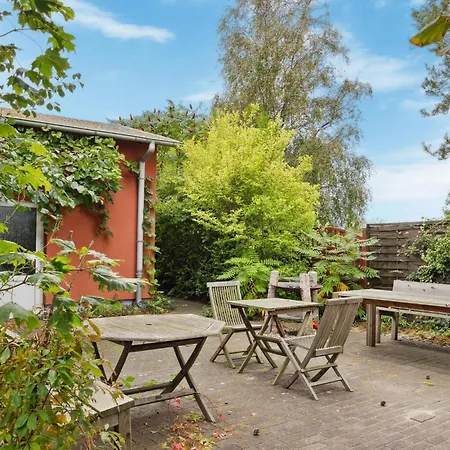 1 Bedroom Cozy In Moenchgut
